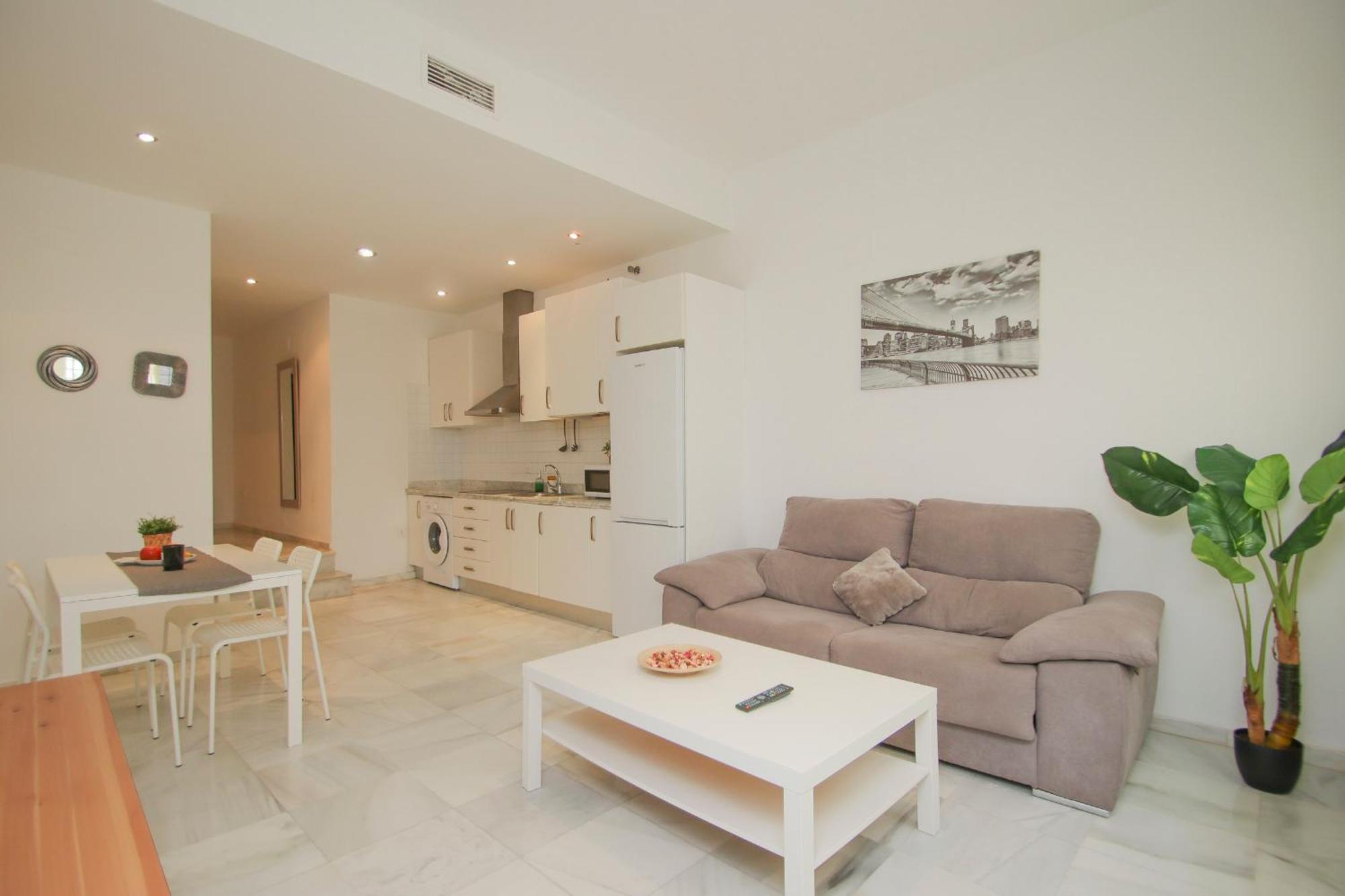Lovely Apt In The City Center - 15M Walk Giralda Seville Exterior photo