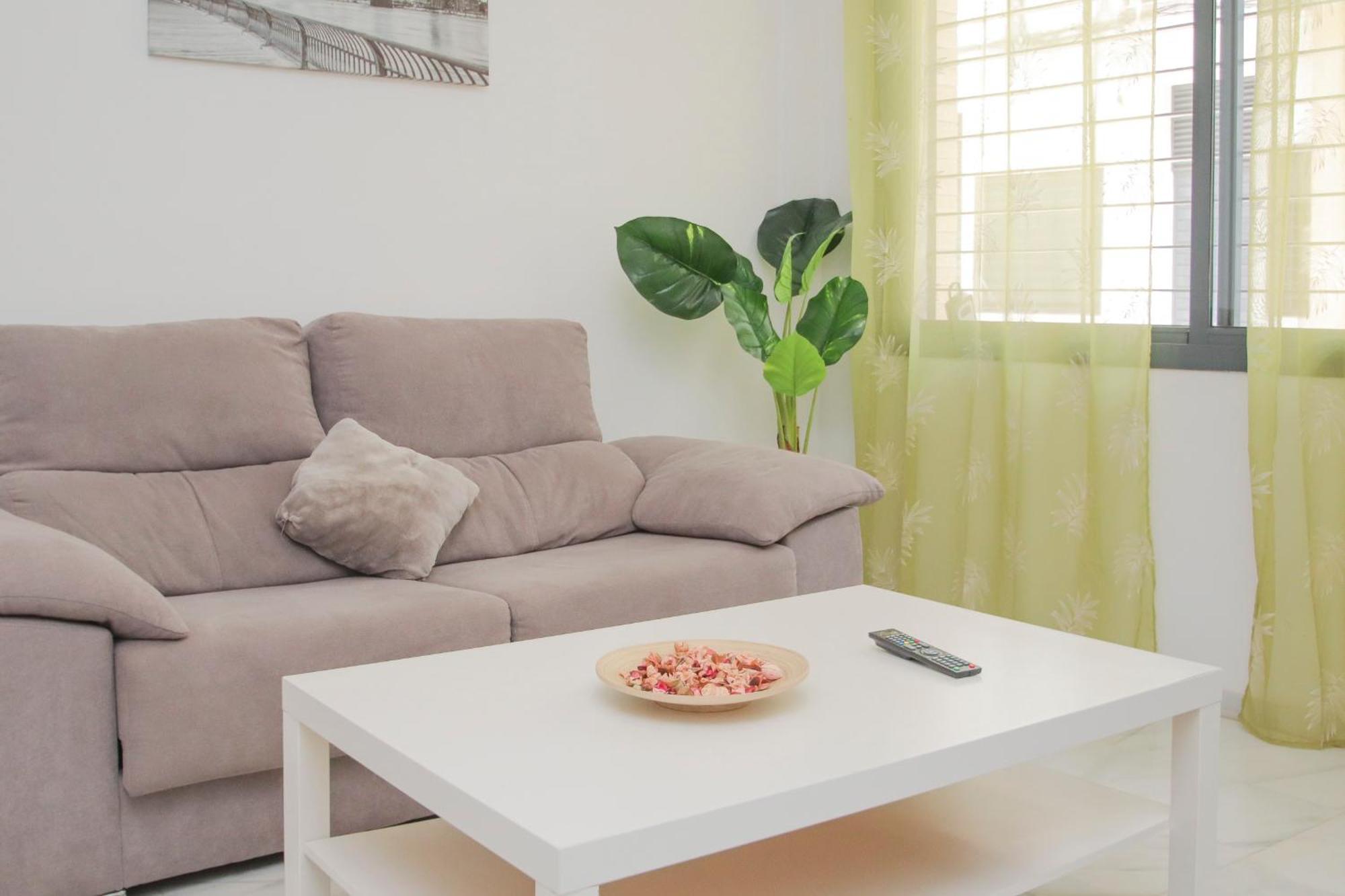 Lovely Apt In The City Center - 15M Walk Giralda Seville Exterior photo